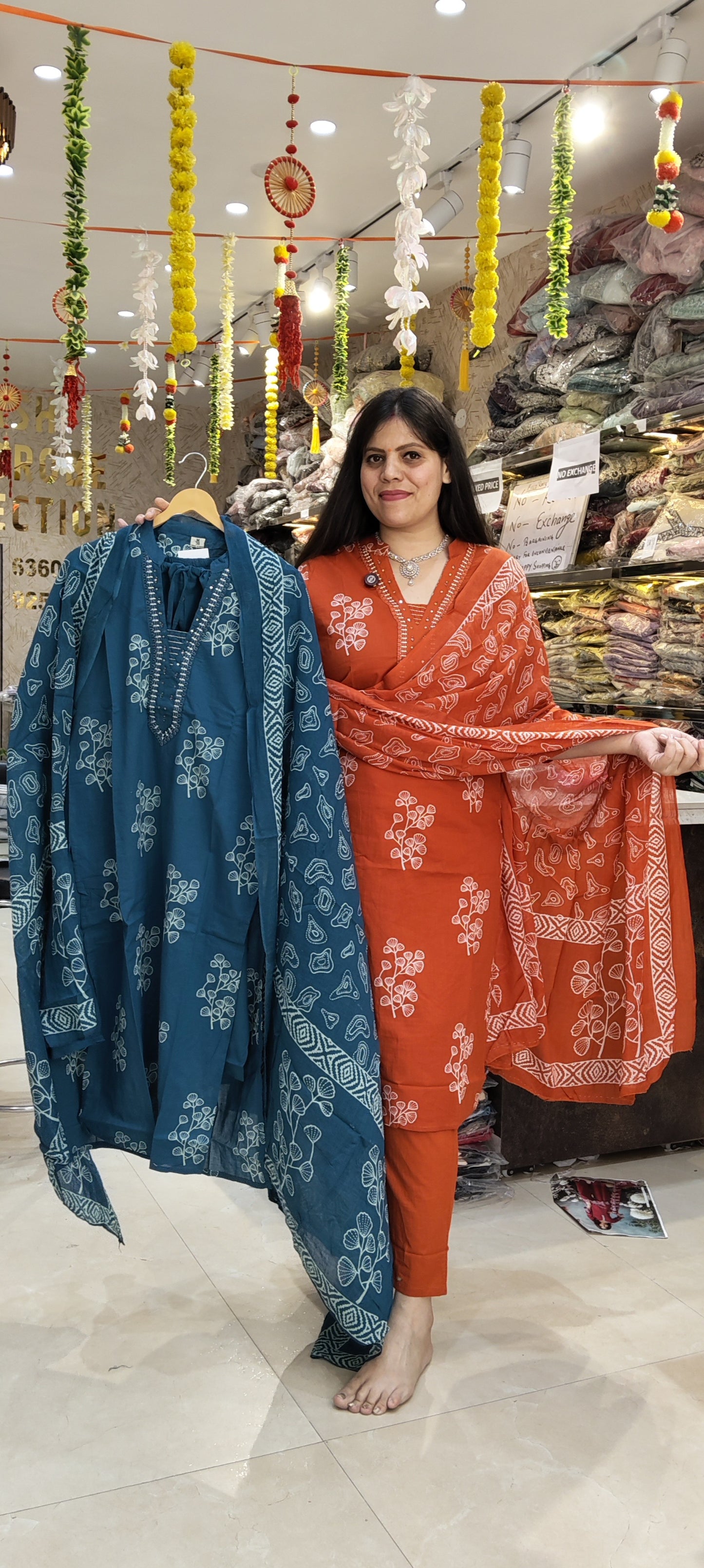 PURE COTTON V-NECK DEGINER SUIT