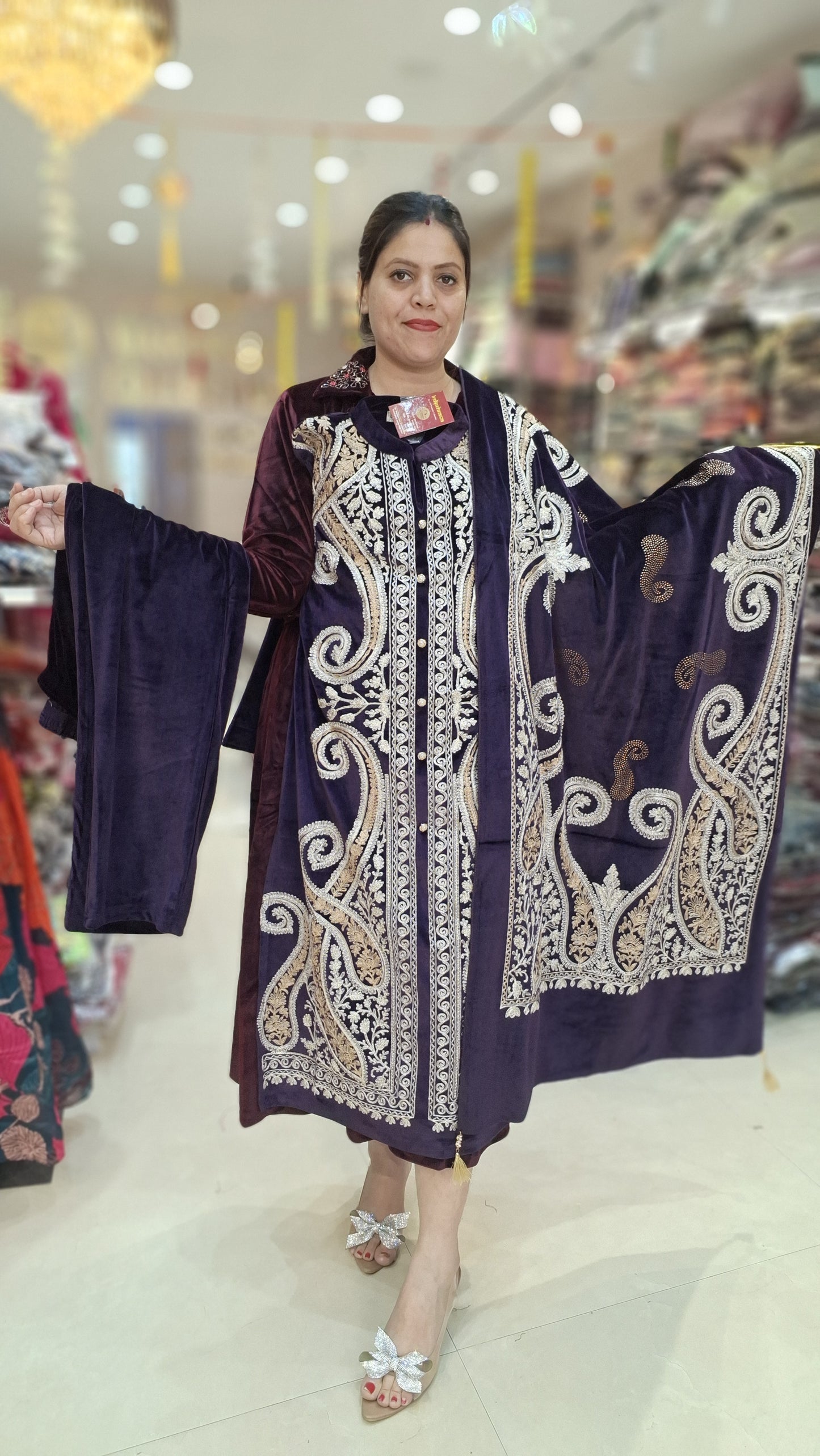 WEDING WEAR BEAUTIFUL VELEVET SUIT WITH FULKARI DUPPTA
