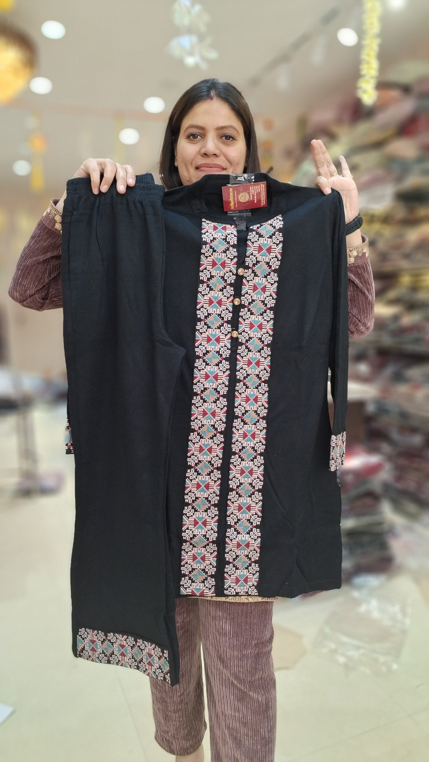 PREMIUM DAFFODIL WOOL KASHMIRI DESIGN CORDSET