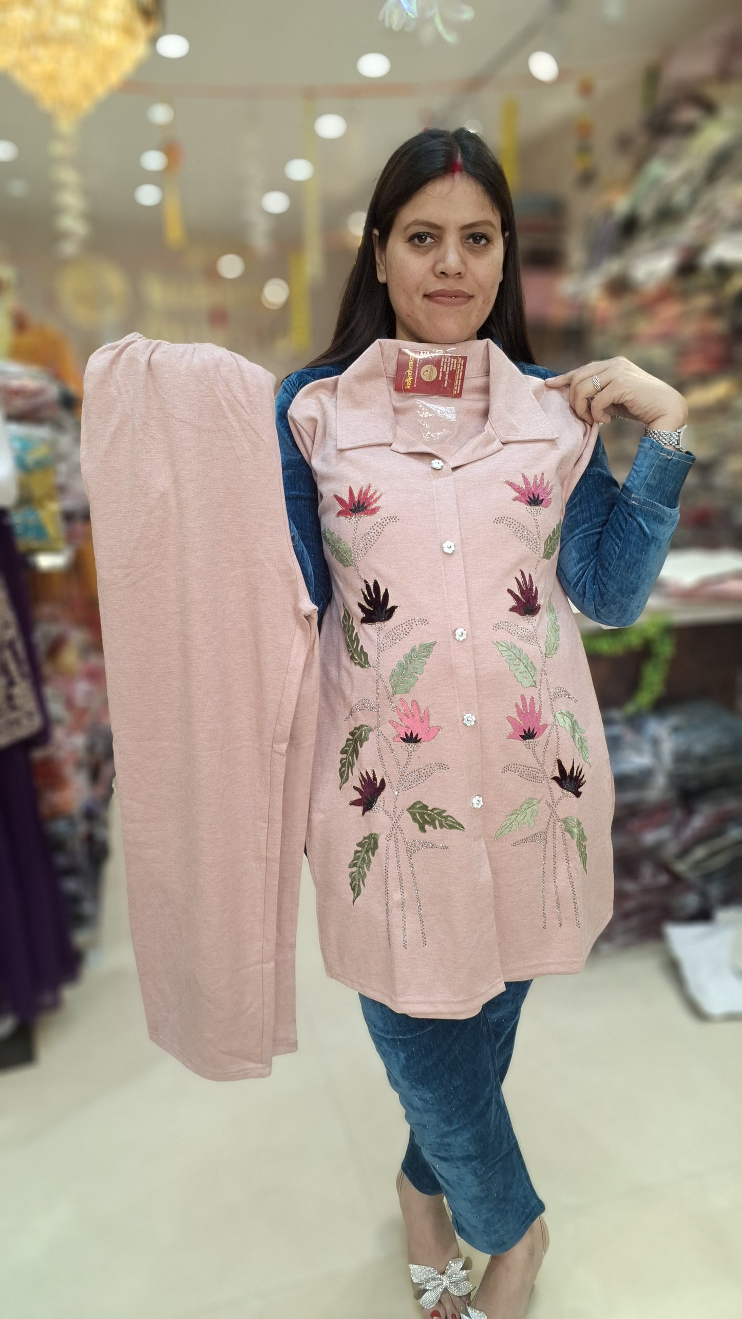 PREMIUM WOOL FLOWER EMBROIDED CORDSET