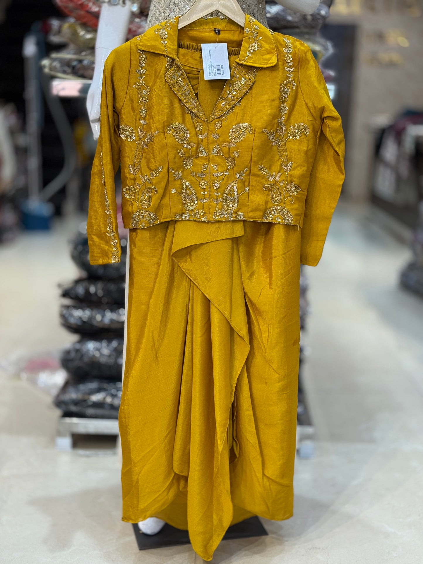 DESIGNER SKIRT 2 PC ARTICLE