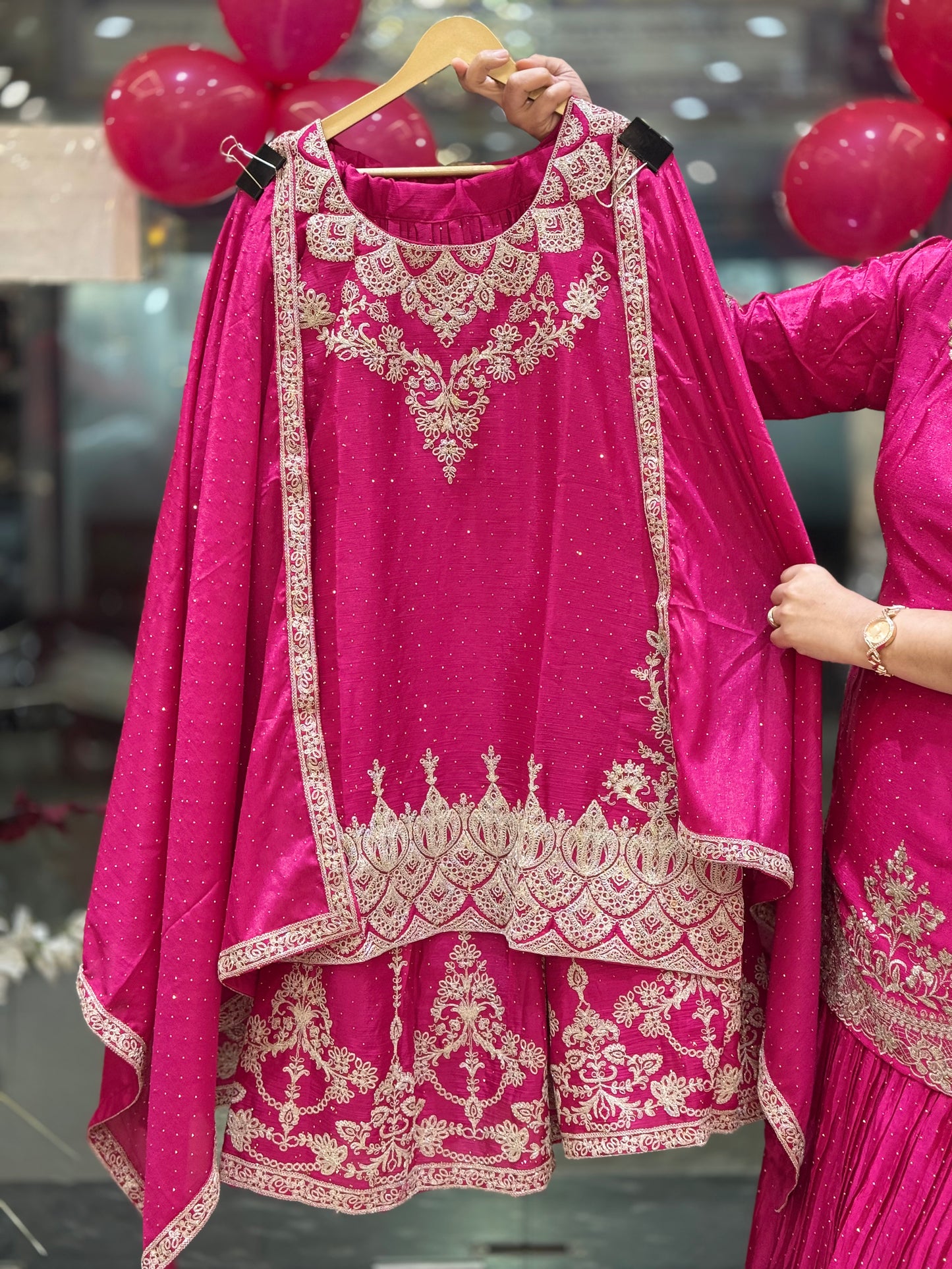 HOT PURE CHINON GOLDEN TILLA WORK HEAVT DUPPTA WITH LEHNGA SUIT