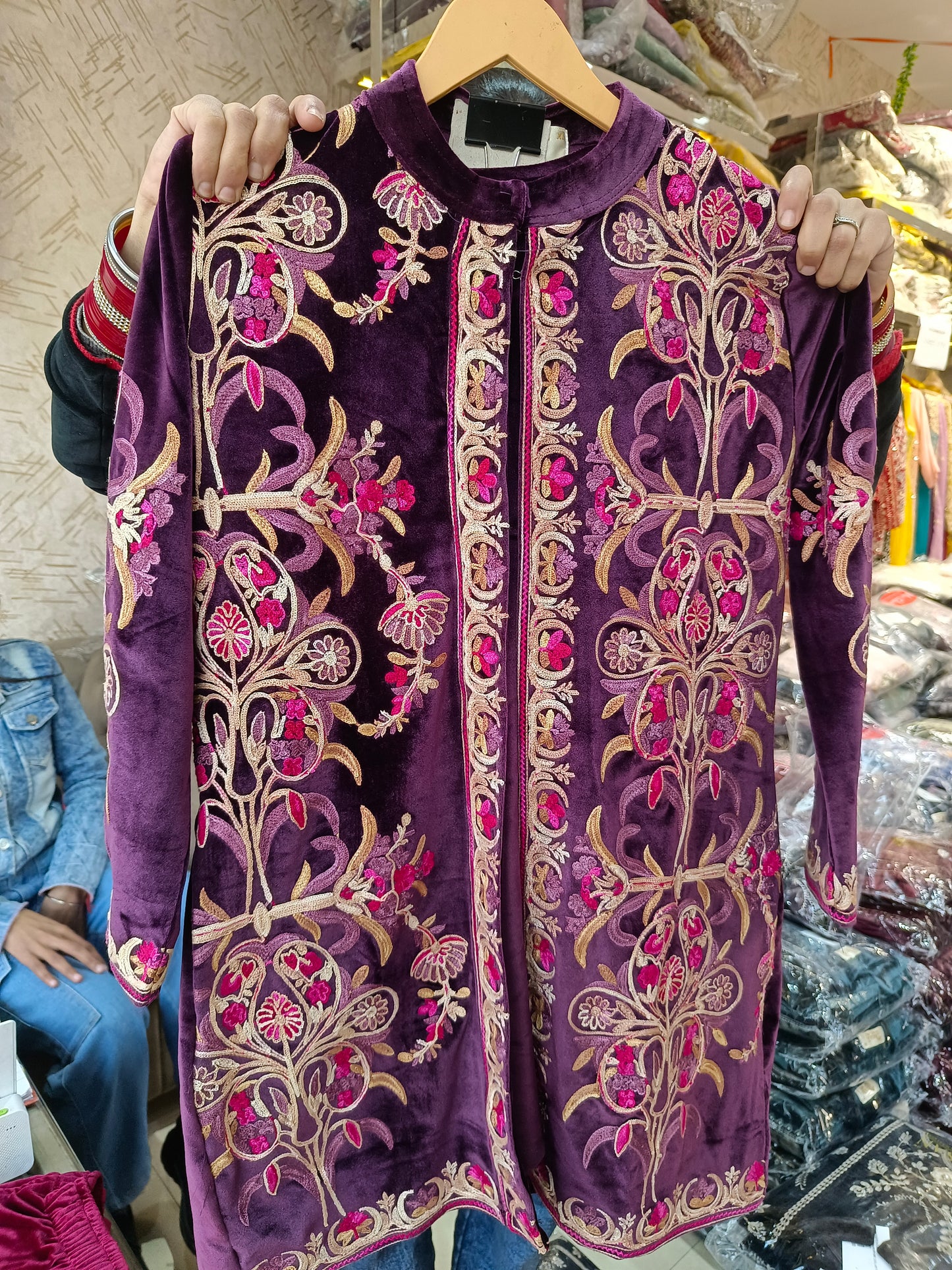 PREMIUM VELVET FULL EMBROIDED INER WITH JAKET CORDSET