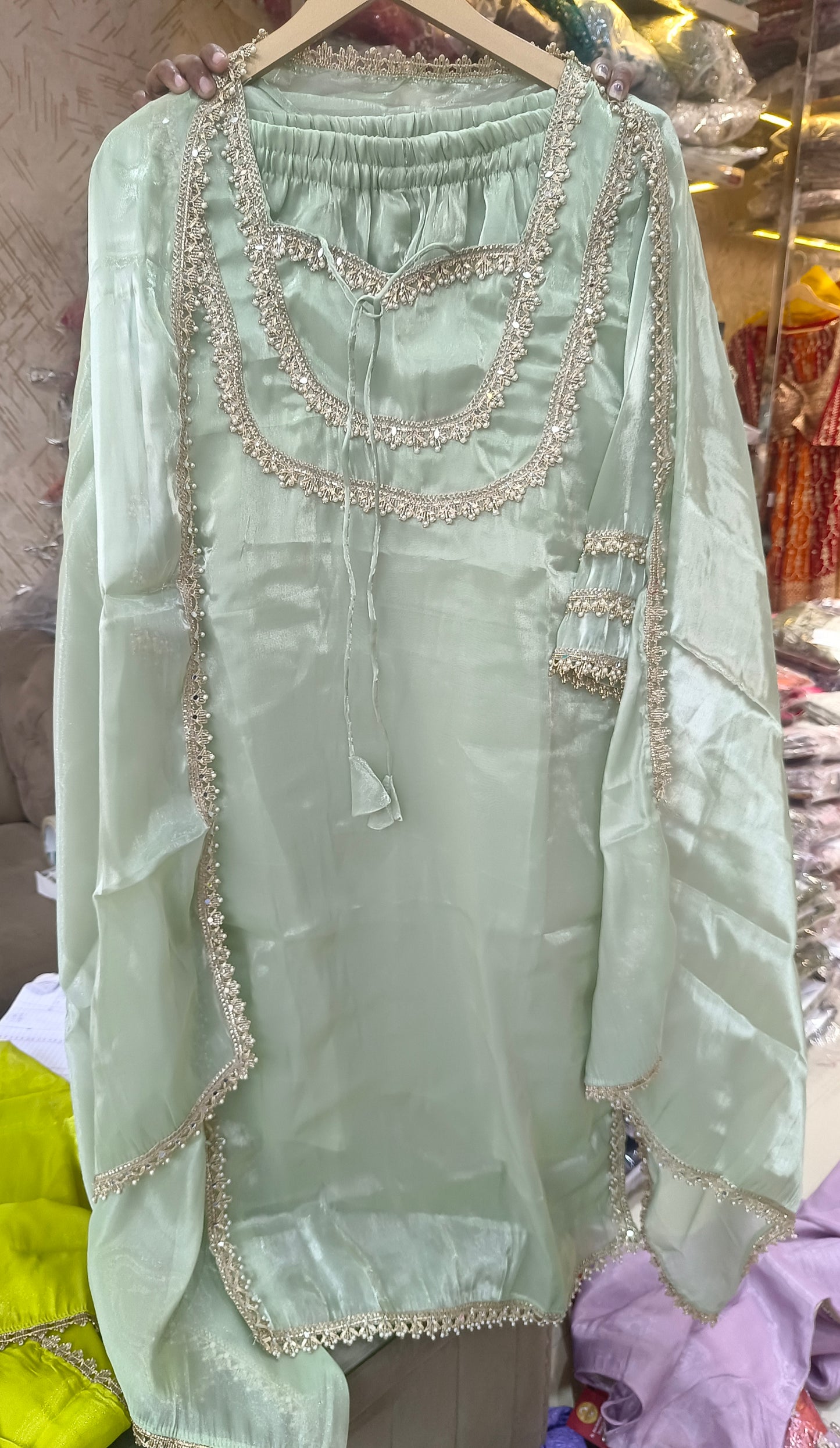 FANDY SILK LASE WORK SUIT