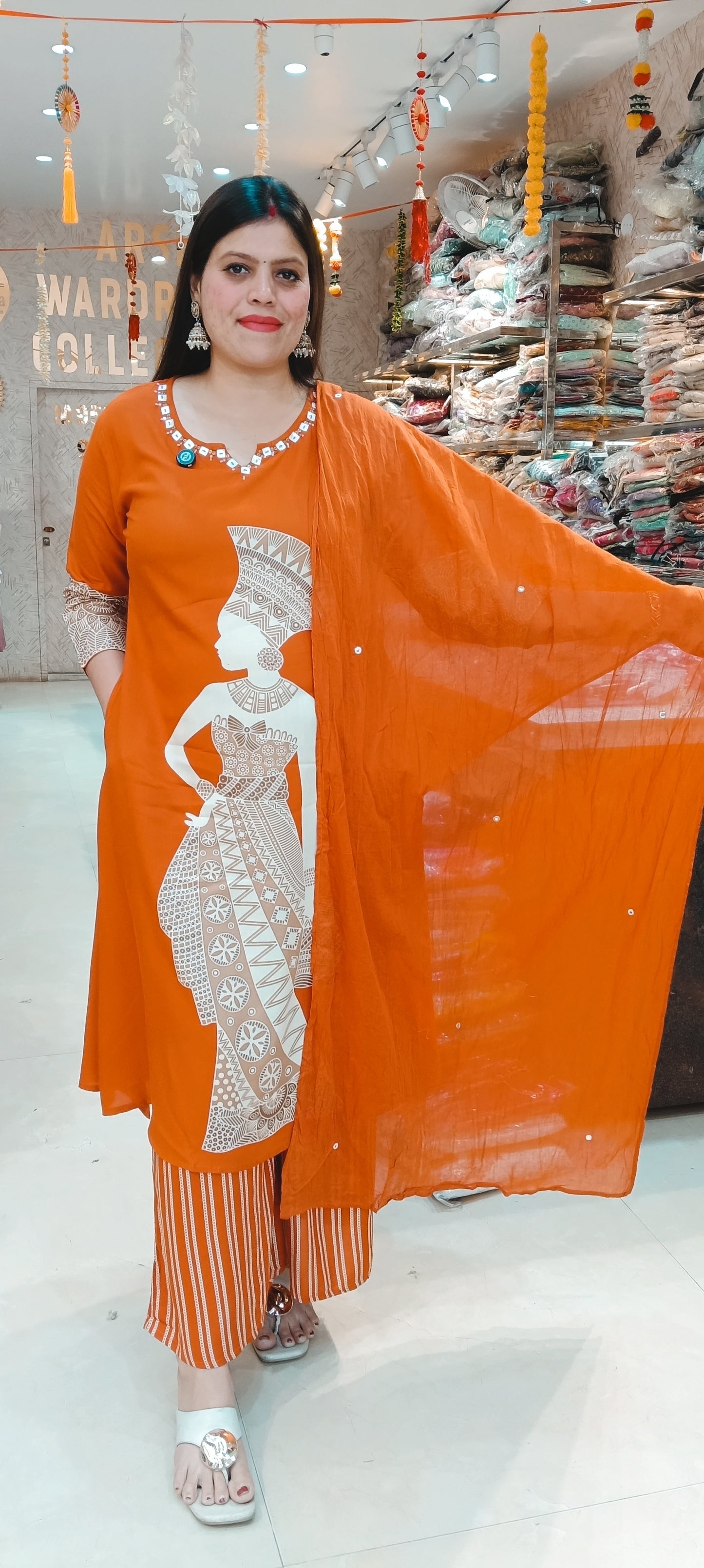 ORANGE BEAUTIFUL GIRL SUIT