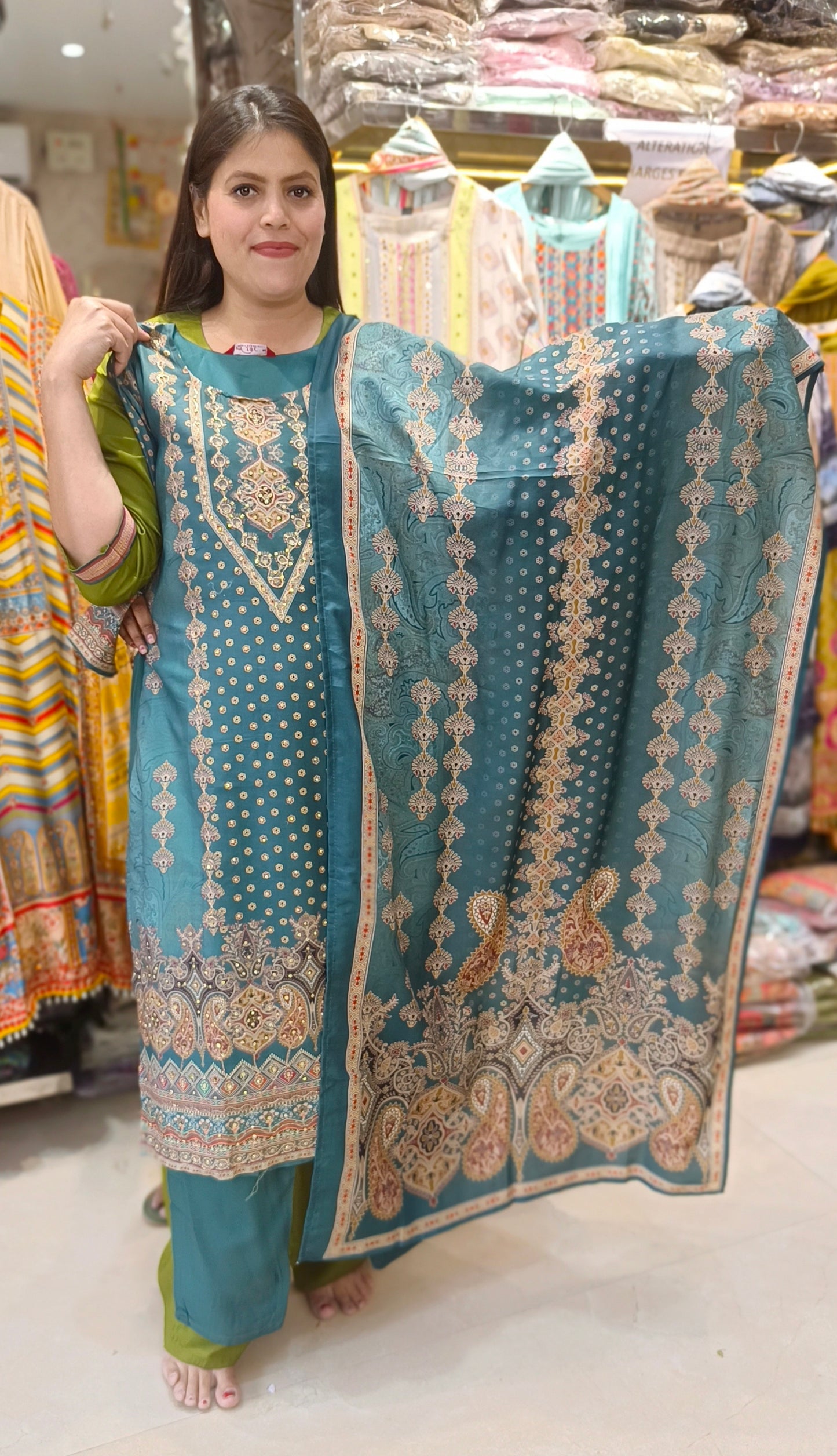 GREEN PURE CREPE DESIGNER SUIT