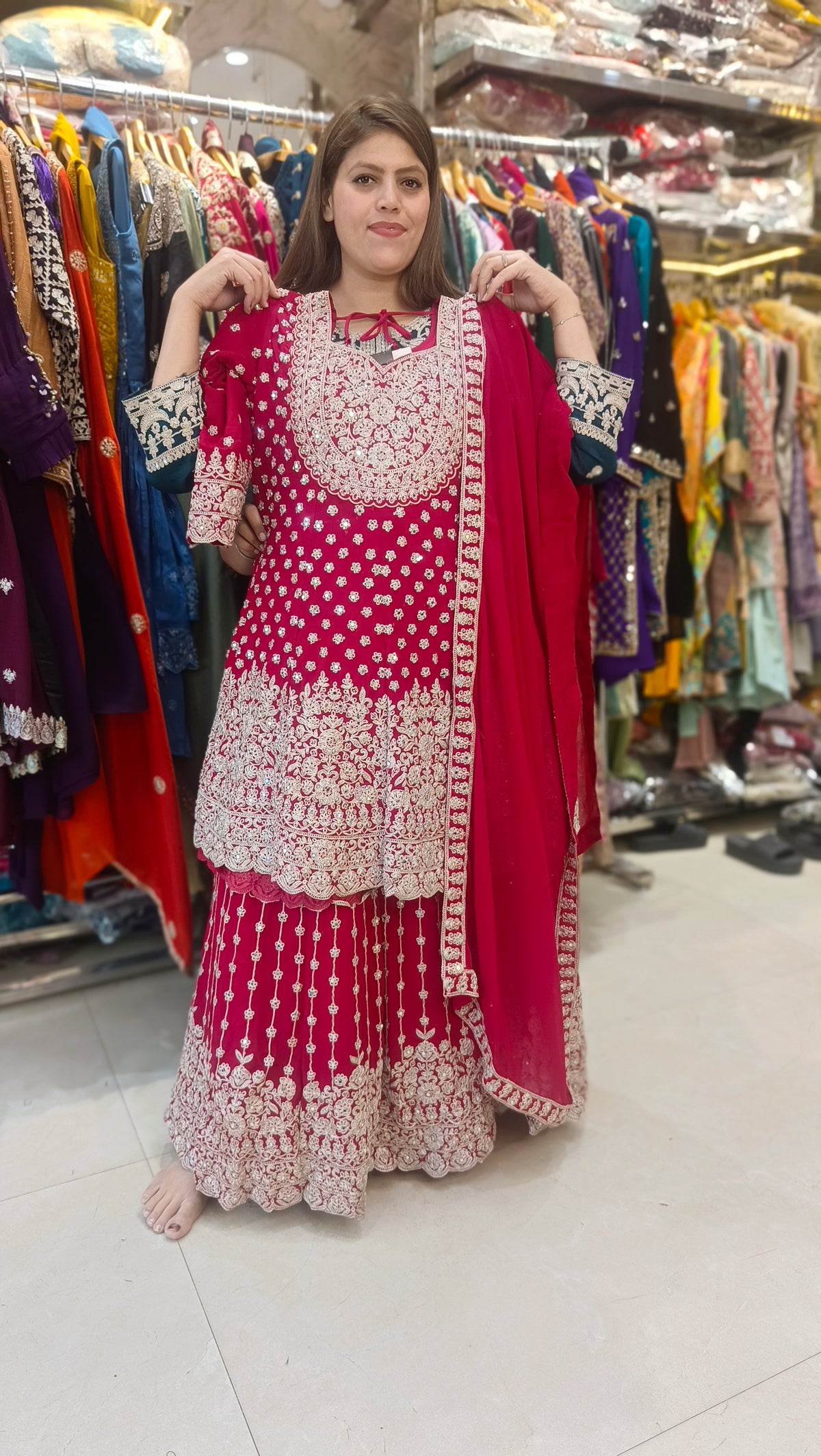 PAMPLUM LEHNGA WITH ORIGNAL MIRROR WORK WITH GEORGET