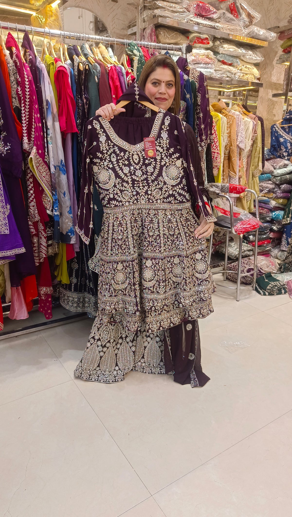 WEDING WERA FUL MIRROR AND ZARI WORK WITH HEAVY SHRARA SUIT