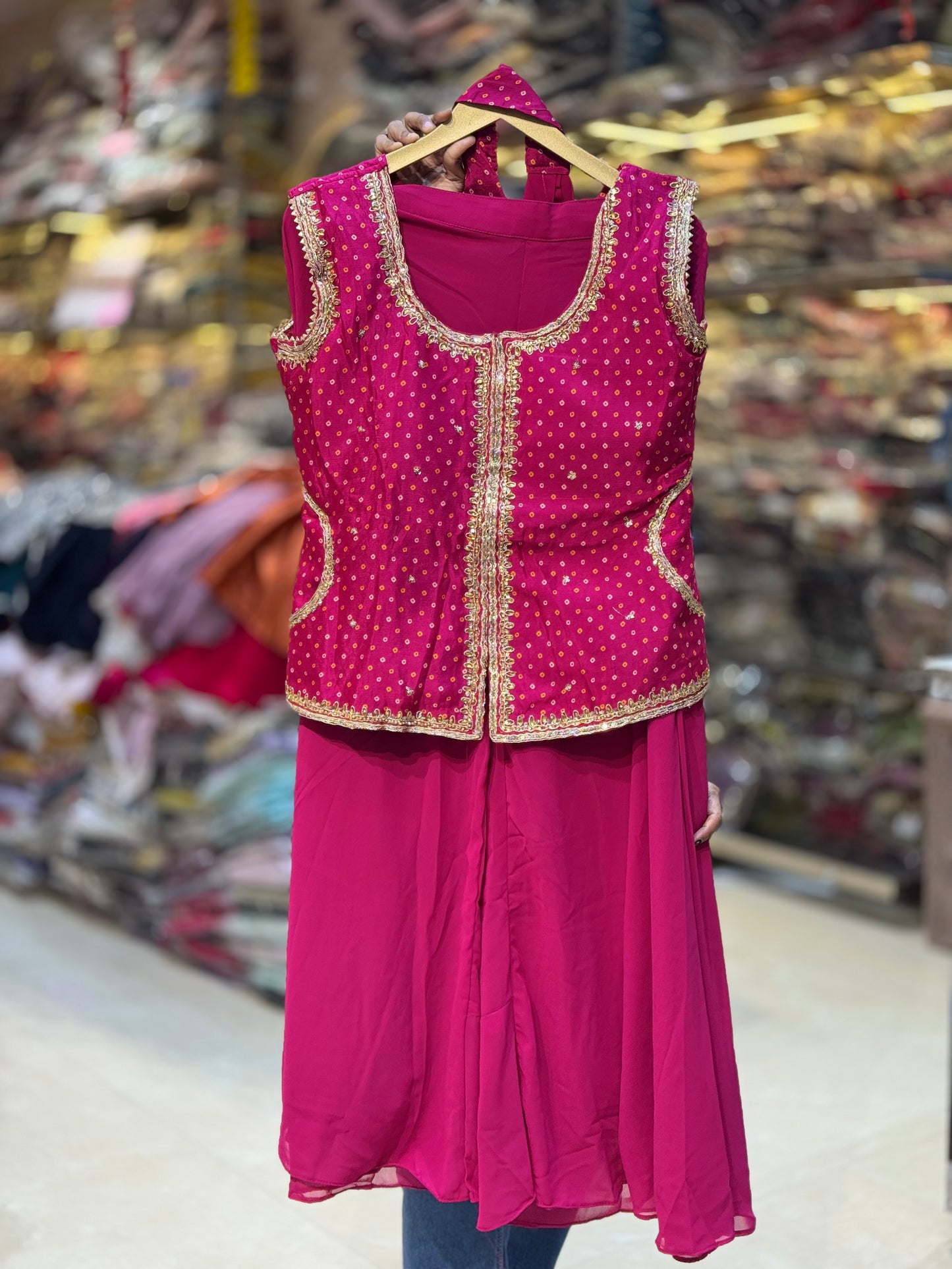 HOT PINK SHORT TOP WITH JAFFA