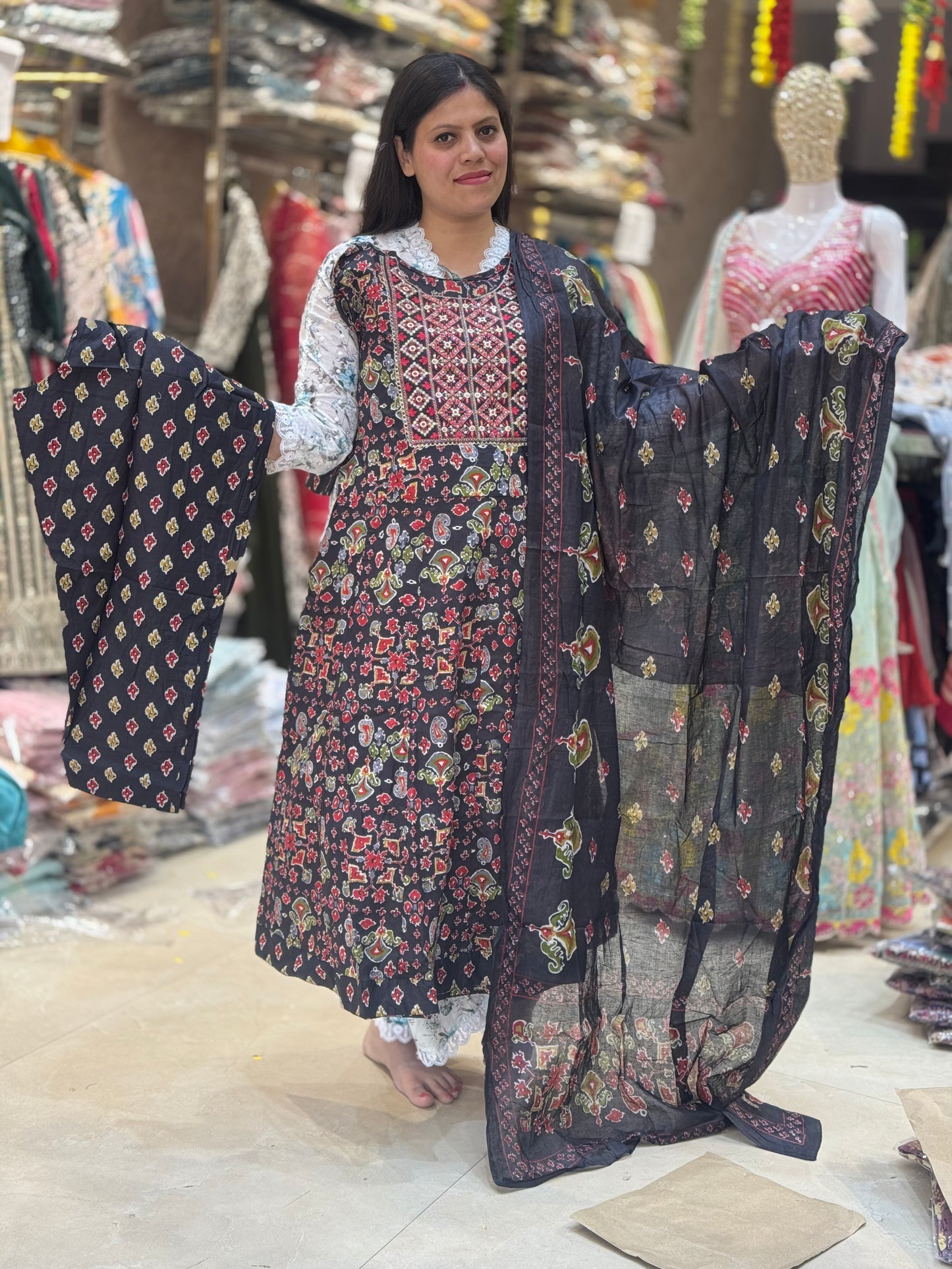 Graceful Anarkali Suit for Women – Timeless Ethnic Beauty