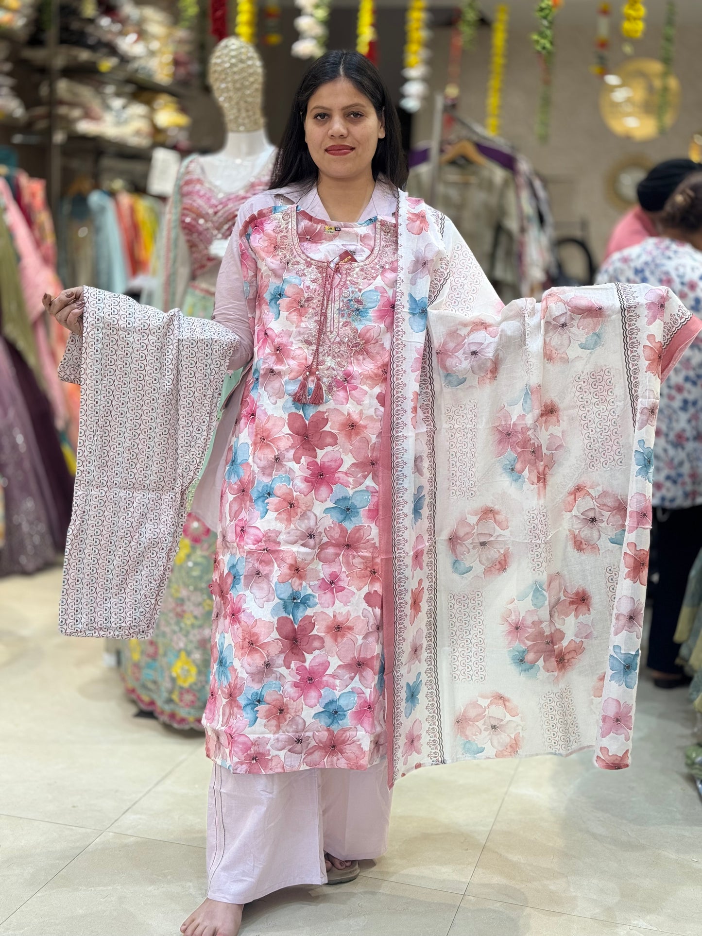 Buy Punjabi Suits Online – Elegant Styles for Every Occasion