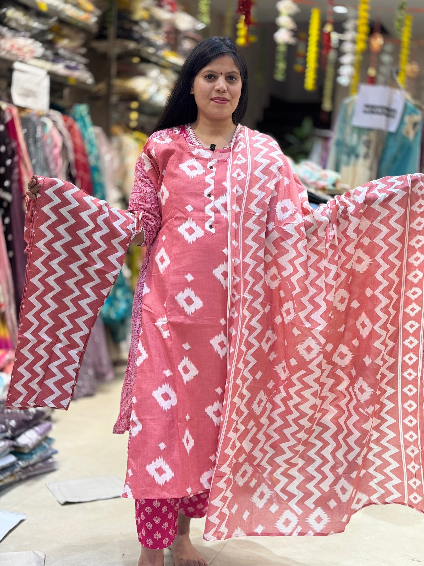 Royal Touch Suits by Indipehnawa