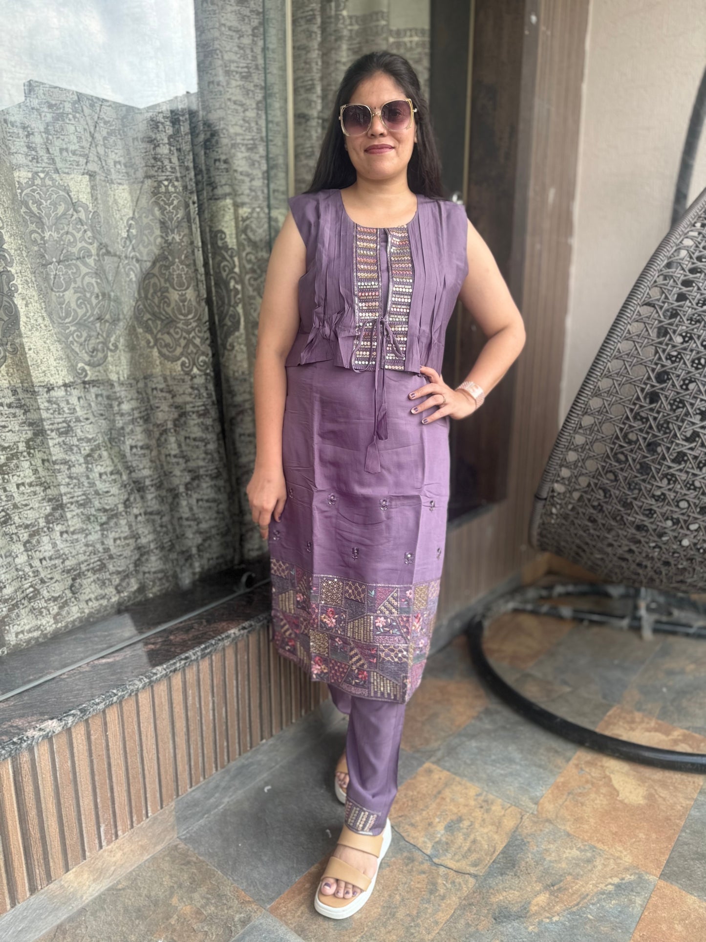 4 Peice Attached Jacket Suit (Style No 1125)