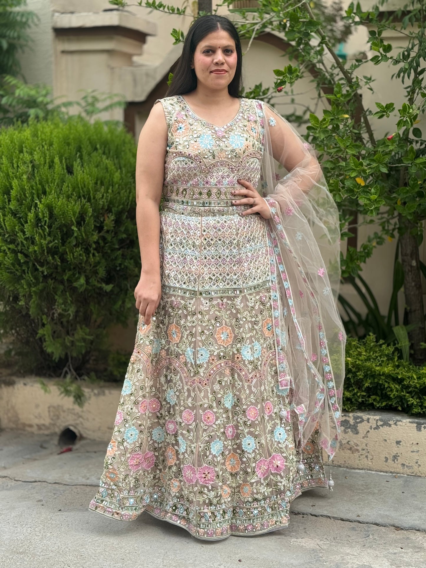 STYLISH/ELEGANT FULL MIRROR/ MULTY THREAD WORK LEHNGA