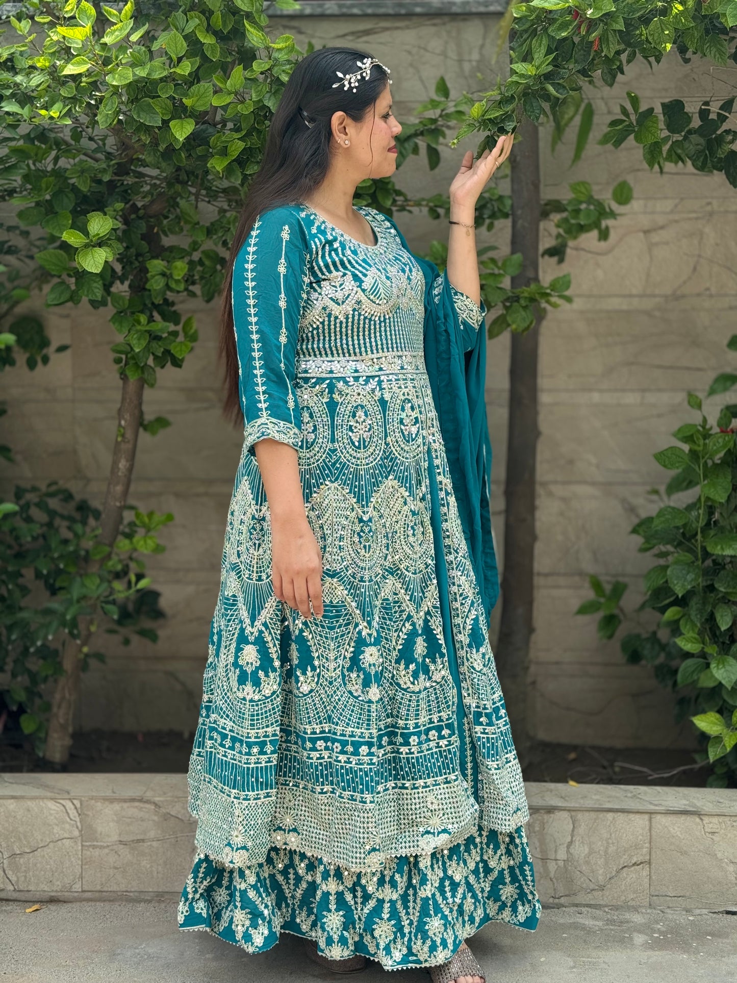 DESIGNER FRONT CUT ANARKALI 3 PIECE SUIT