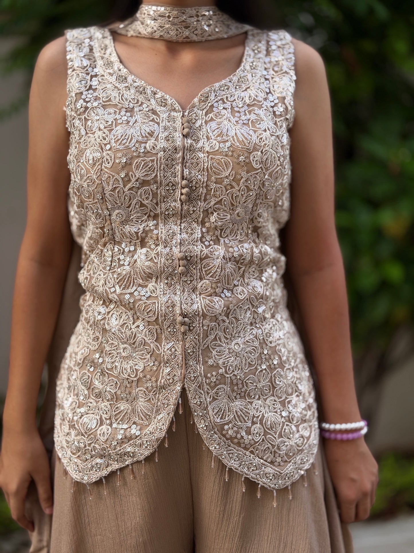 MOUSE SHORT TOP WITH PEARL WORK FULL FLAIR JAFFA