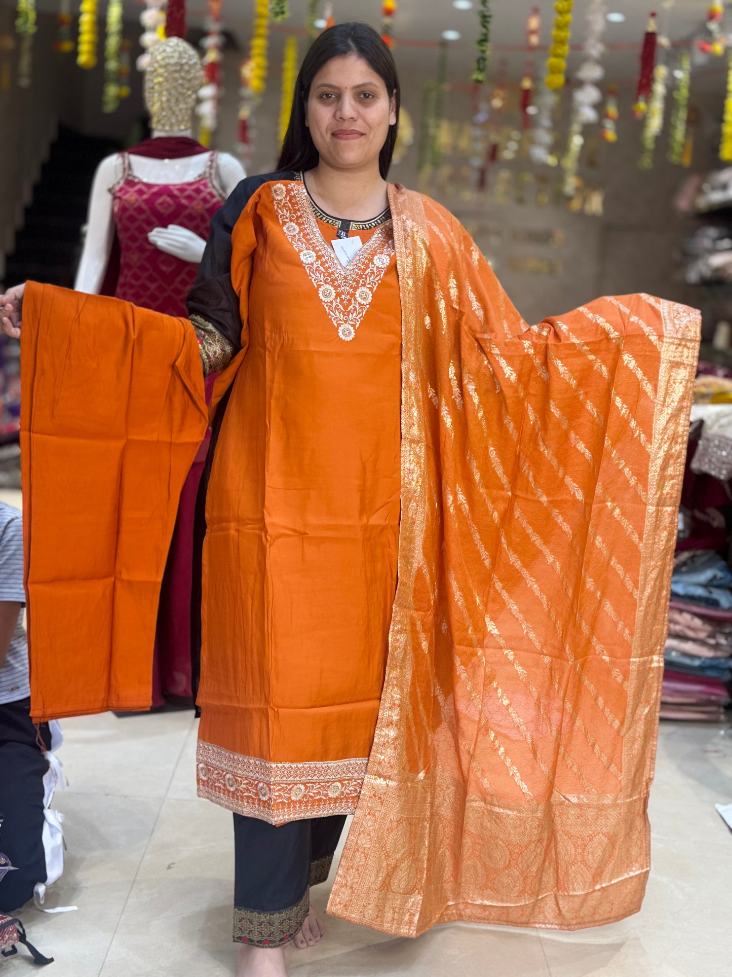 PURE SILK WITH HEAVY BANARSI DUPPTA(P93L0004)