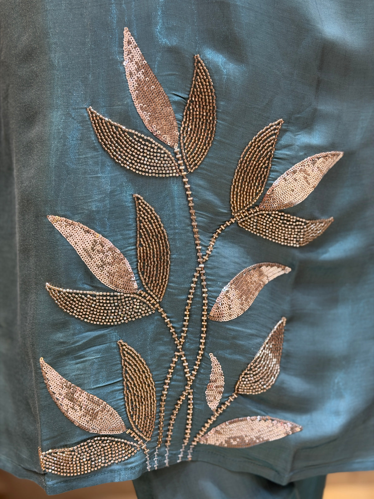 PREMIUM HANDWORK NECK DESIGN BEAUTIFUL SUIT