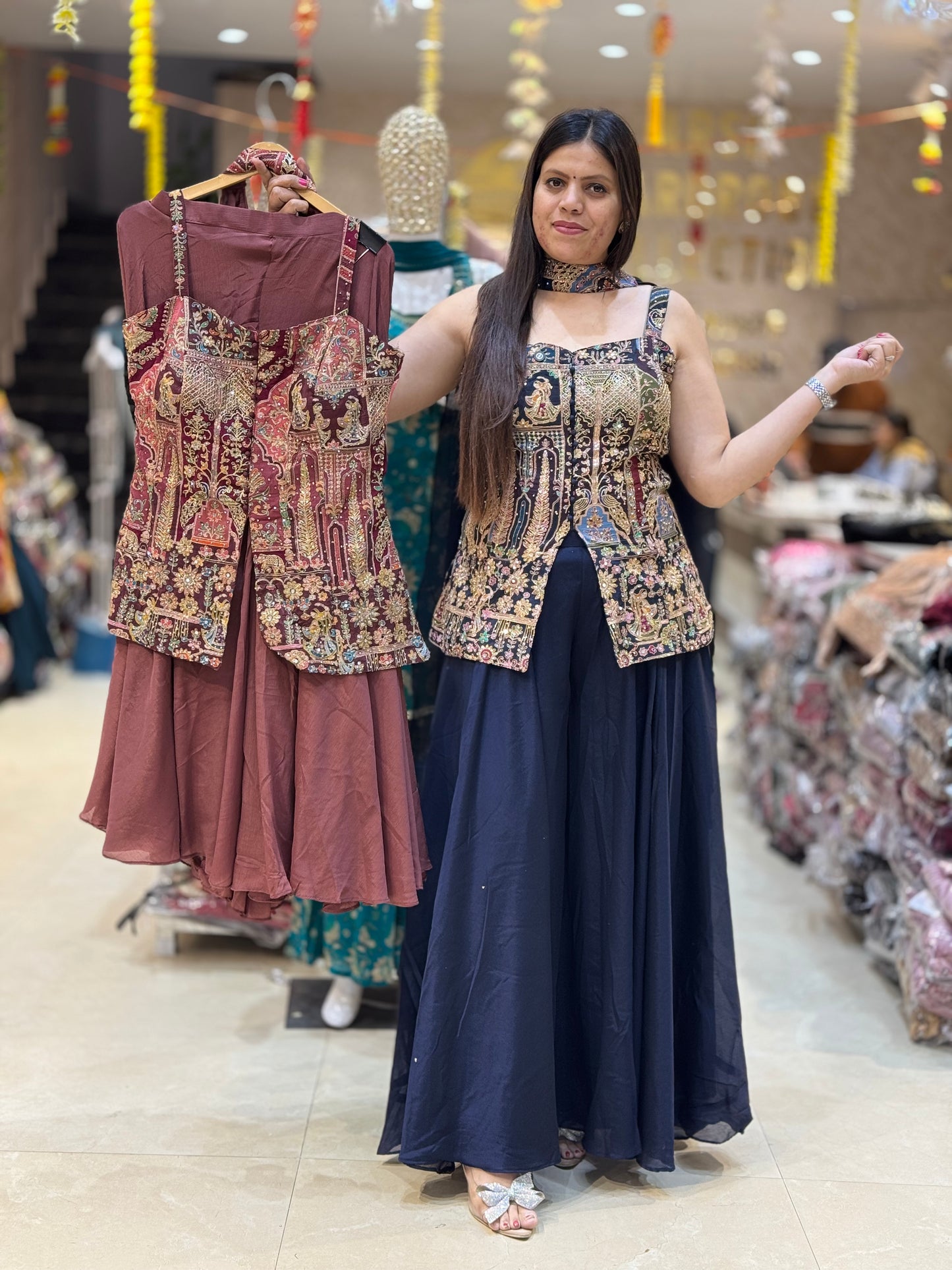 BEAUTIFUL SHORT TOP TILLA AND SIPI WORK WITH FULL FLAIR JAFFA
