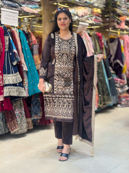 Velvet Charm: Intricate Thread Work for Ultimate Luxury