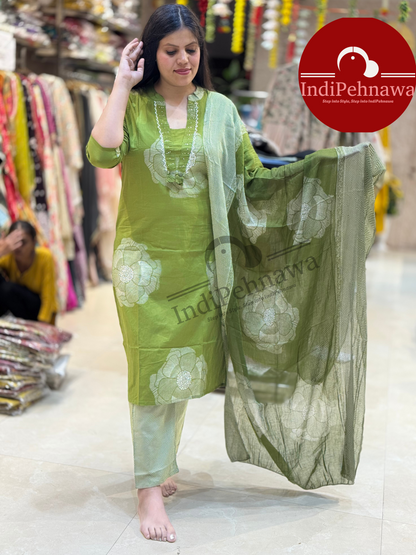 Everyday Wear Cotton V-Neck Suit