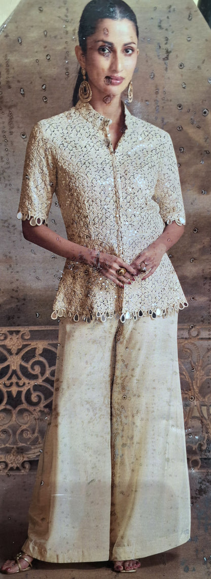 IVORY GEORGET SHORT TOP WITH HEAVY JAFFA