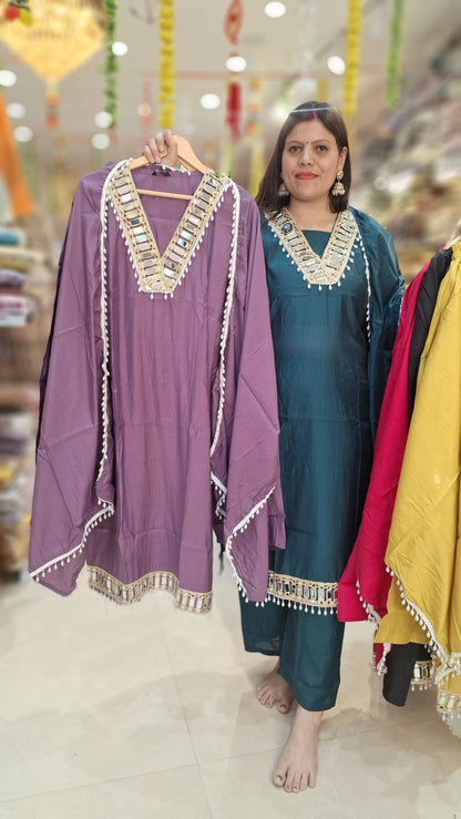 PREMIUM SILK NECK AND BORDER DESIGN 4 PC SUIT