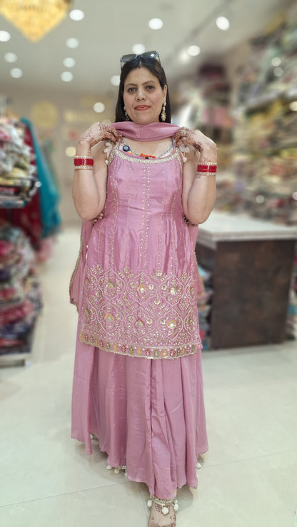 BEAUTIFUL BORDER DESIGN WITH GOLDEN TILLA WORK WITH HEAVY JAFFA