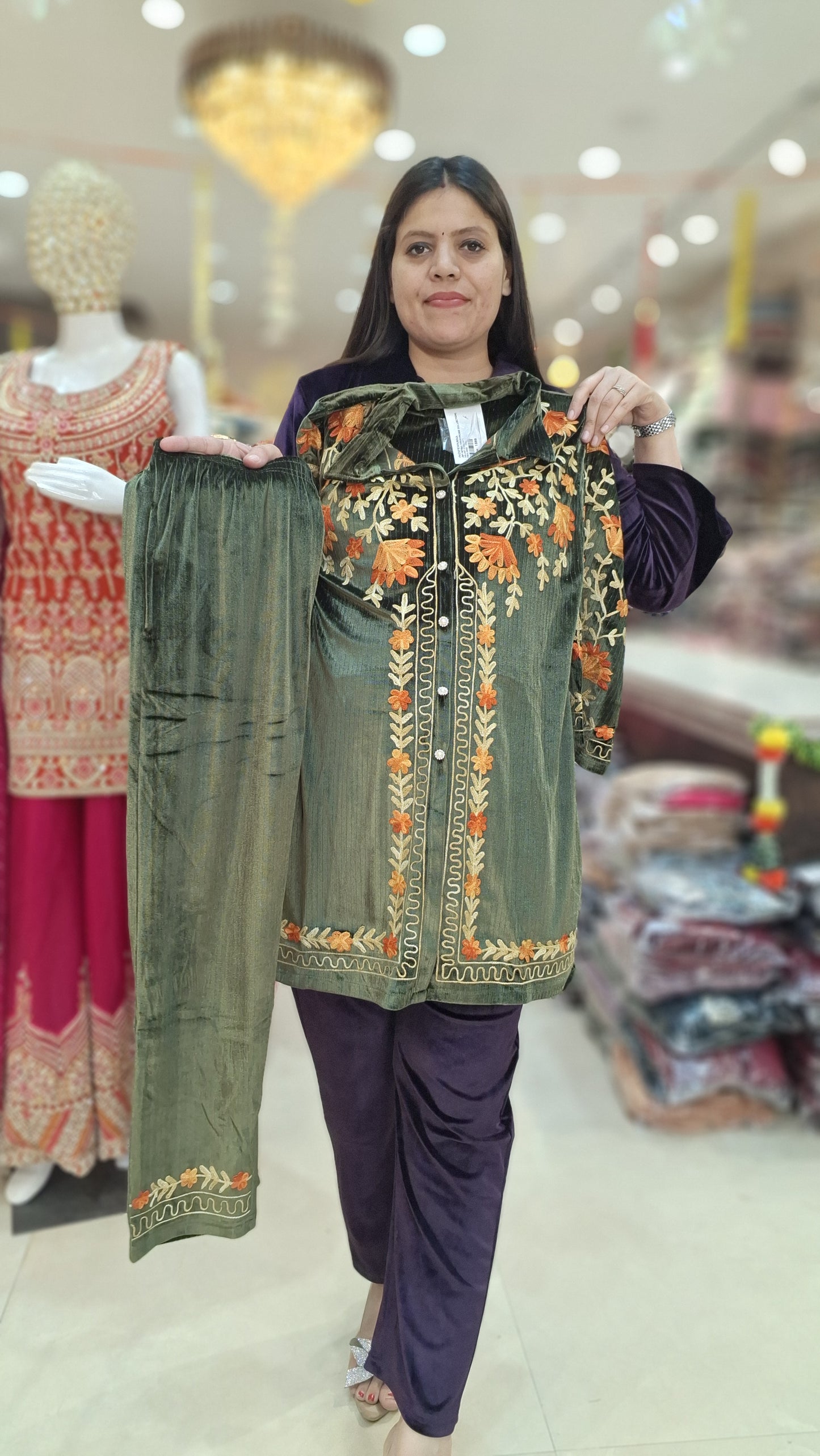 KASHMIRI DESIGN VELVET CORDSET