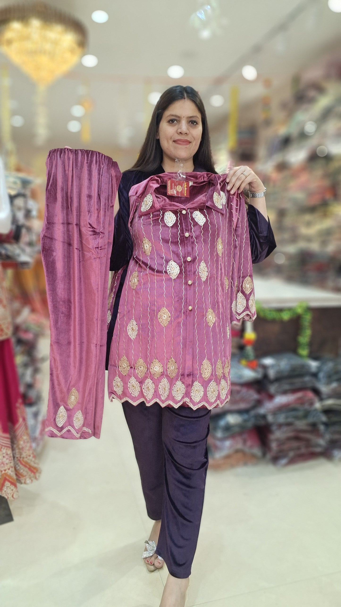 PREMIUM VELVET BORDER DESIGN 2PC CORDSET