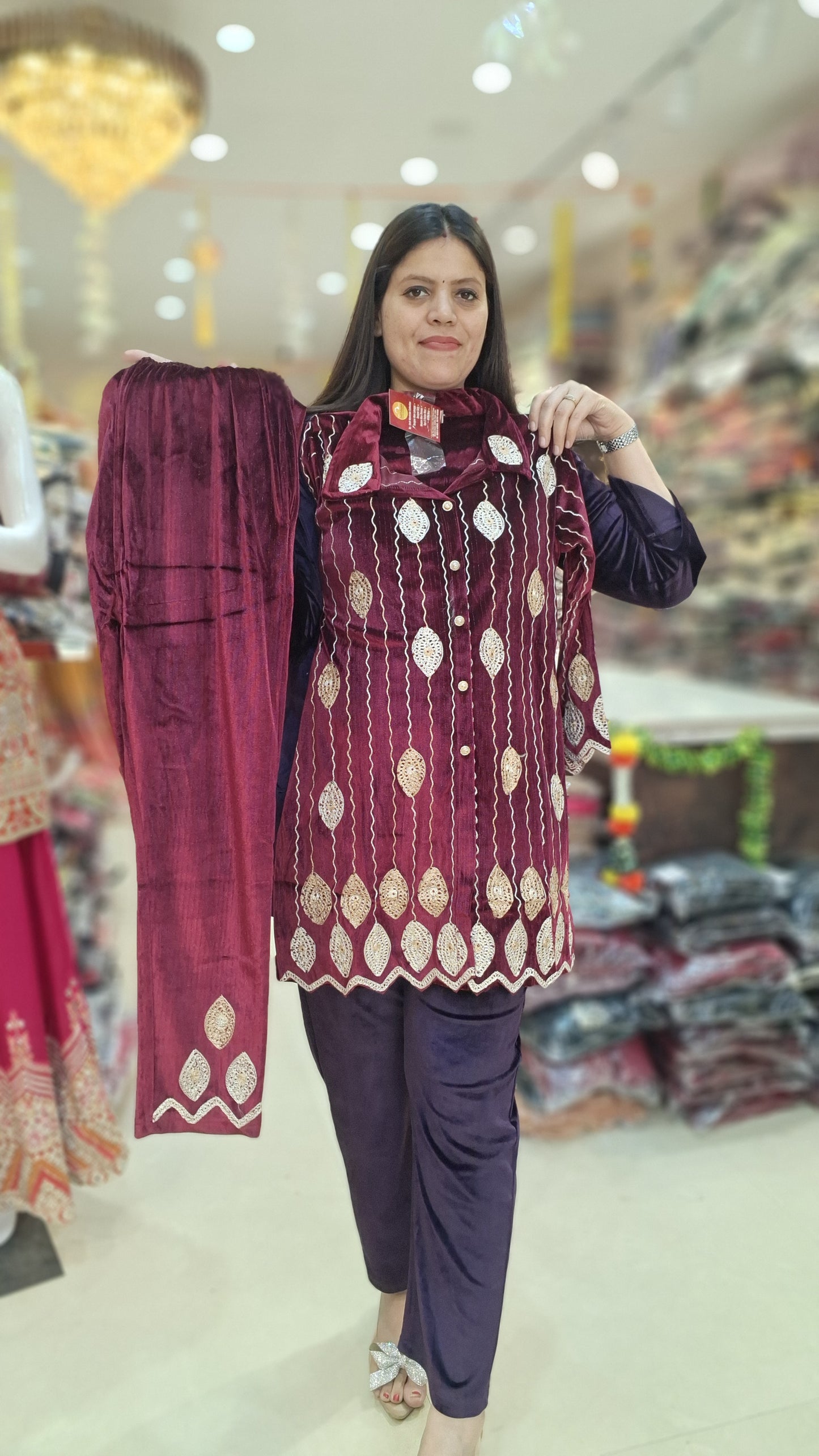 PREMIUM VELVET BORDER DESIGN 2PC CORDSET