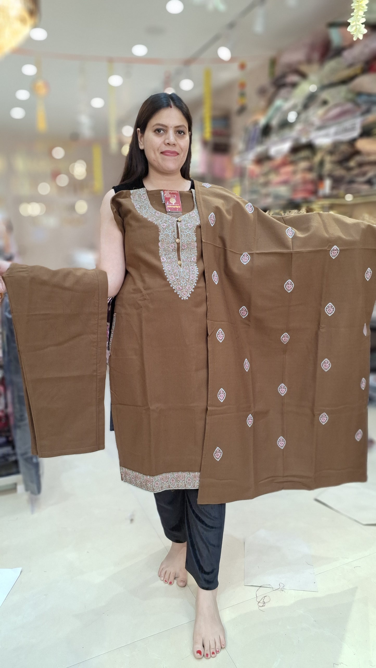 PREMIUM WOOL PHERAN DESIGN KASHMIRI 3PC SUIT