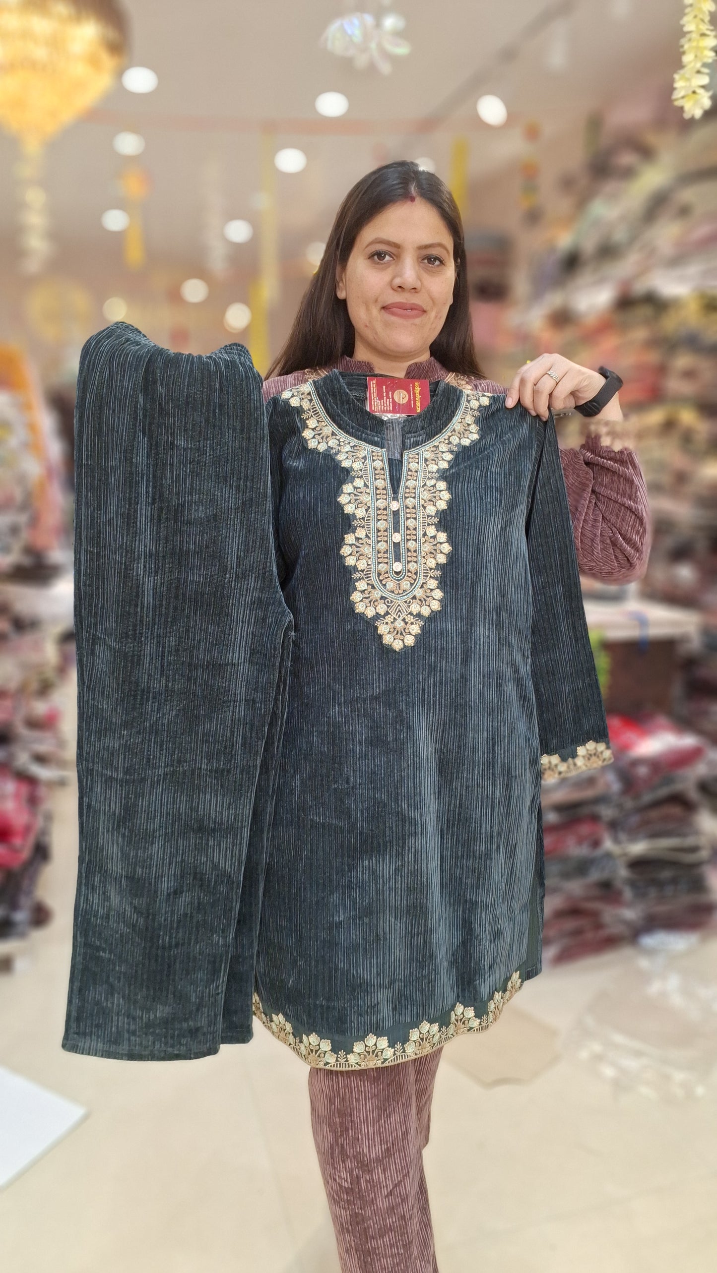 PREMIUM VELVET FULL SLEEVS DESIGNER CORDSET