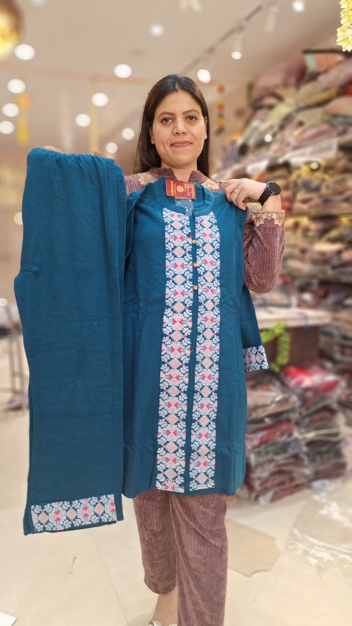 PREMIUM DAFFODIL WOOL KASHMIRI DESIGN CORDSET