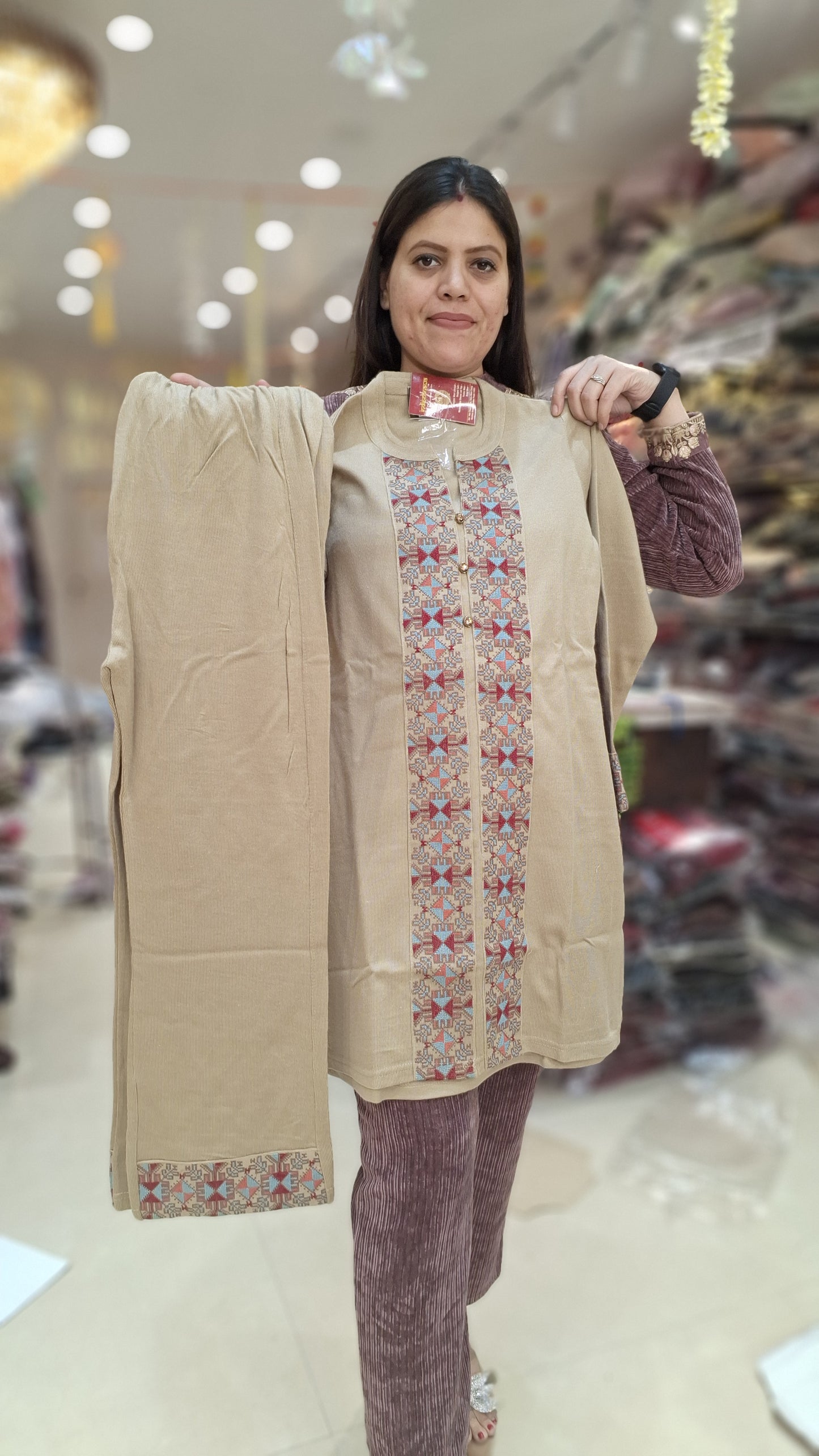 PREMIUM DAFFODIL WOOL KASHMIRI DESIGN CORDSET