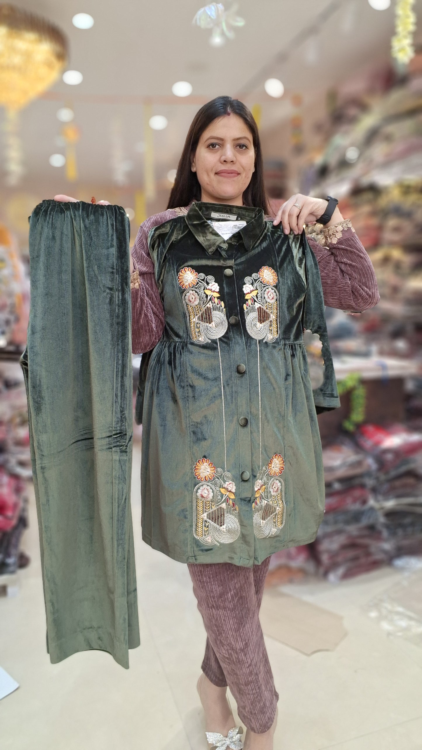 A LINE PAMPLUM DESIGN VELVET CORDSET