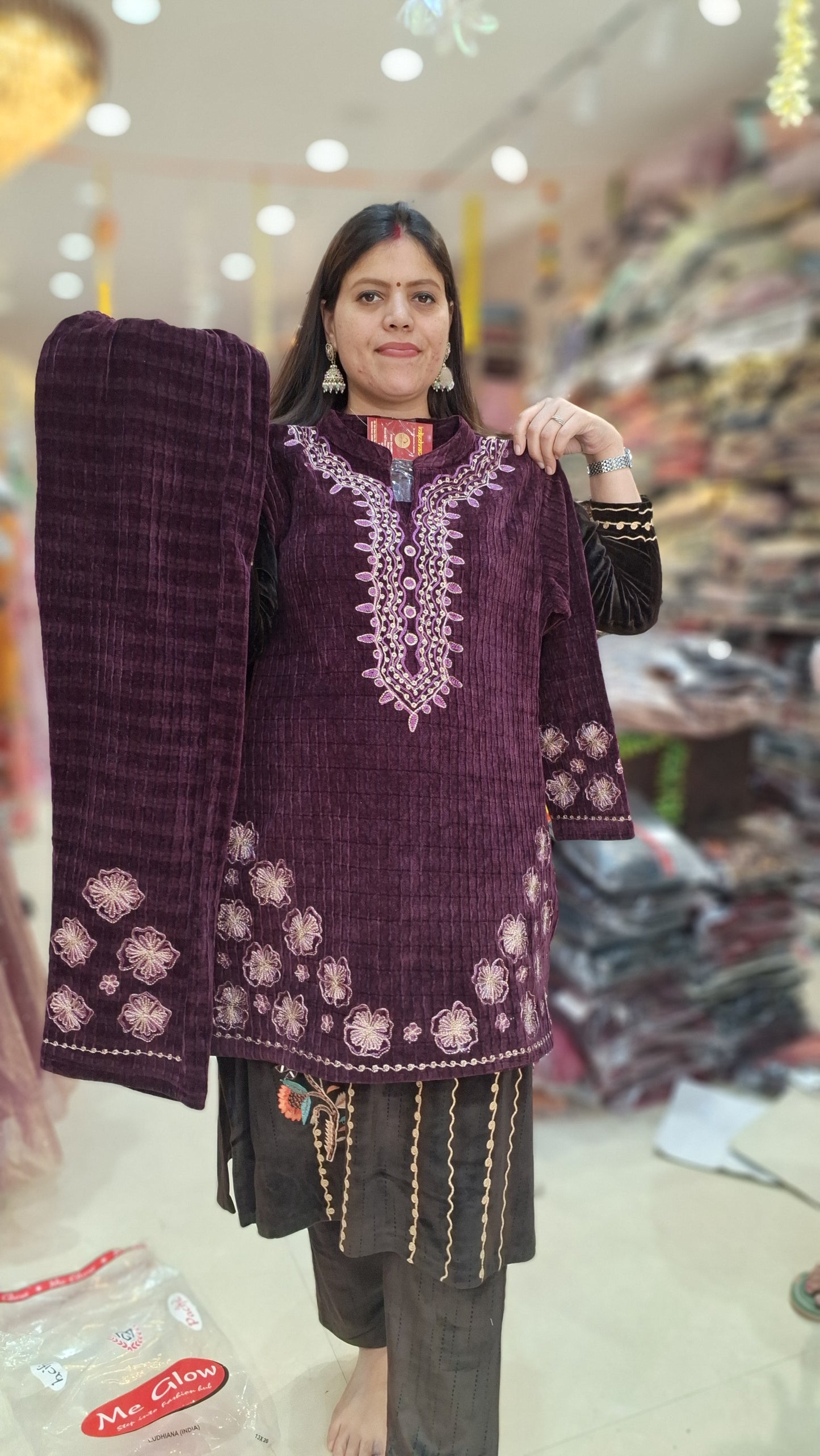 GOLDEN TILA WORK PREMIUM CRUSH VELVET 2PC CORDSET