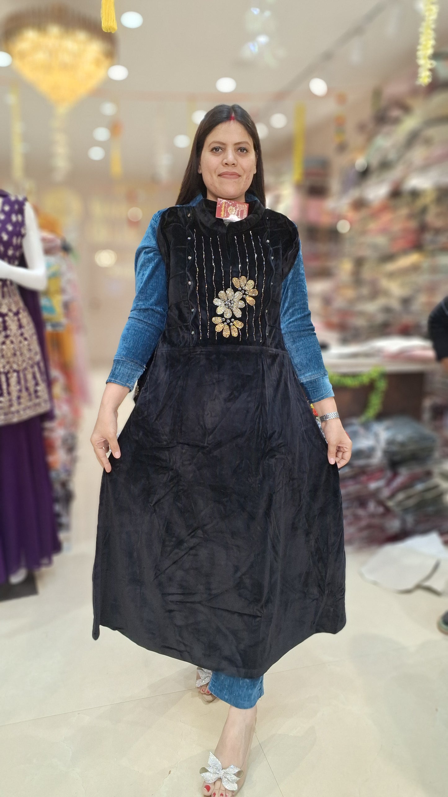 BLACK SIRVOSKI VELVET BEAUTIFUL DRESS