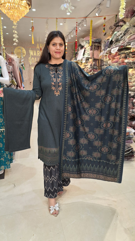 BEAUTIFUL WOOL SIRVOSKI WORK 3PC SUIT