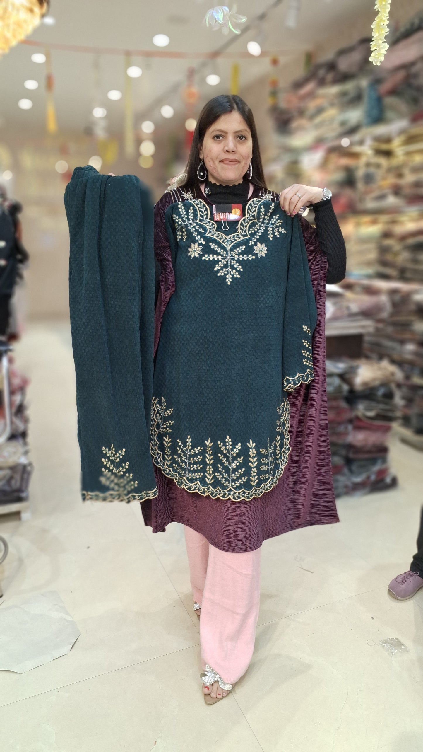 PREMIUM WOOL DESIGN WITH SIPI AND PEARL WORK CORDSET