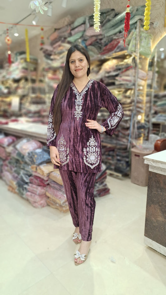 PREMIUM MICRO VELVET THREAD WORK CORDSET