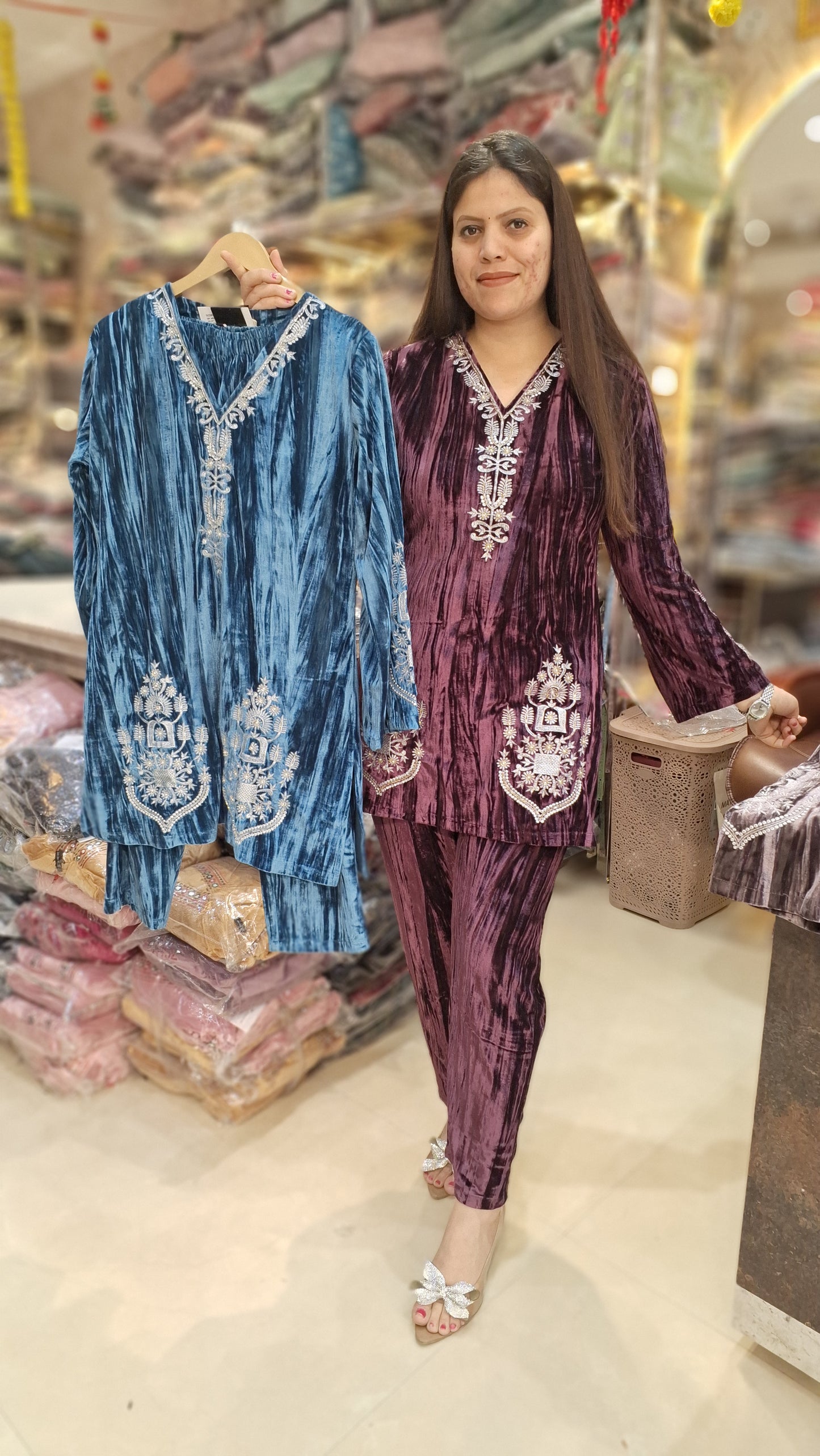 PREMIUM MICRO VELVET THREAD WORK CORDSET