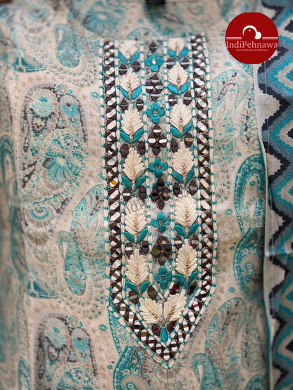 Stylish Women's Suit Set – Soft Fabric & Beautiful Design