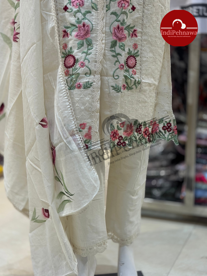 Royal Bloom Designer Suit – Crafted for Occasions