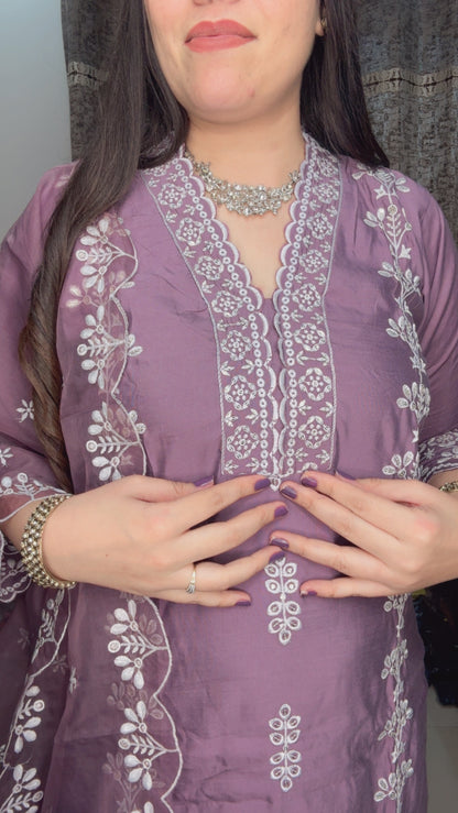 Pakistani Suit (Style No 1104)