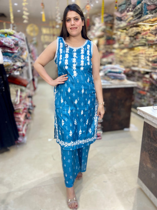 BLUE WHITE LASE WORK WITH THREAD WORK CORDSET