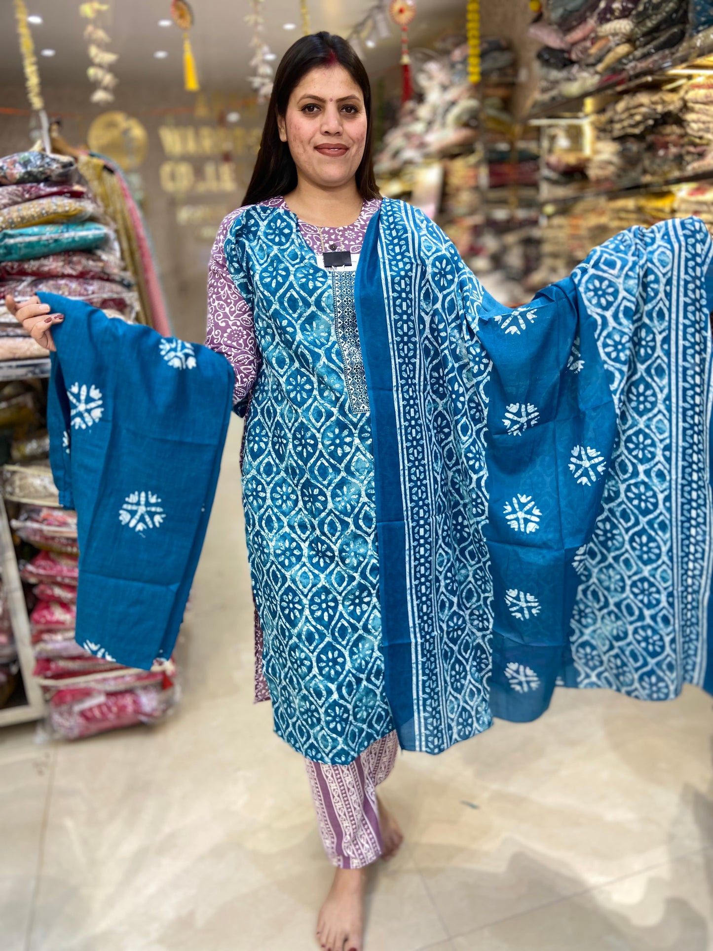 BATIK PRINT PLUS SIZE SUIT(ARTICAL NO-1)