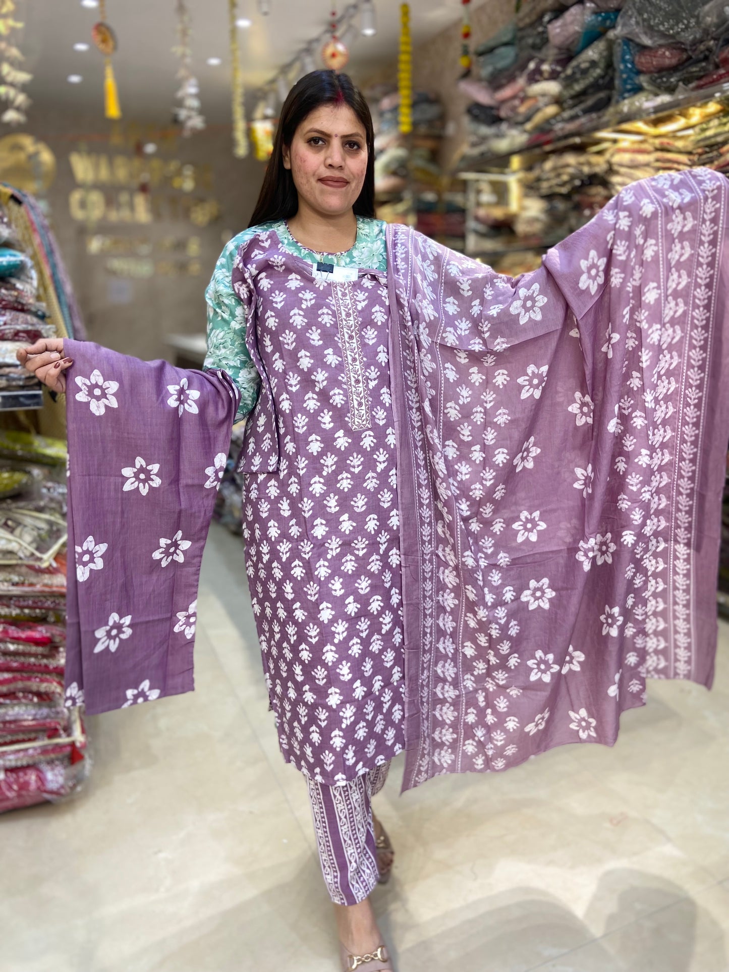 BATIK PRINT PLUS SIZE SUIT(ARTICAL NO-2)