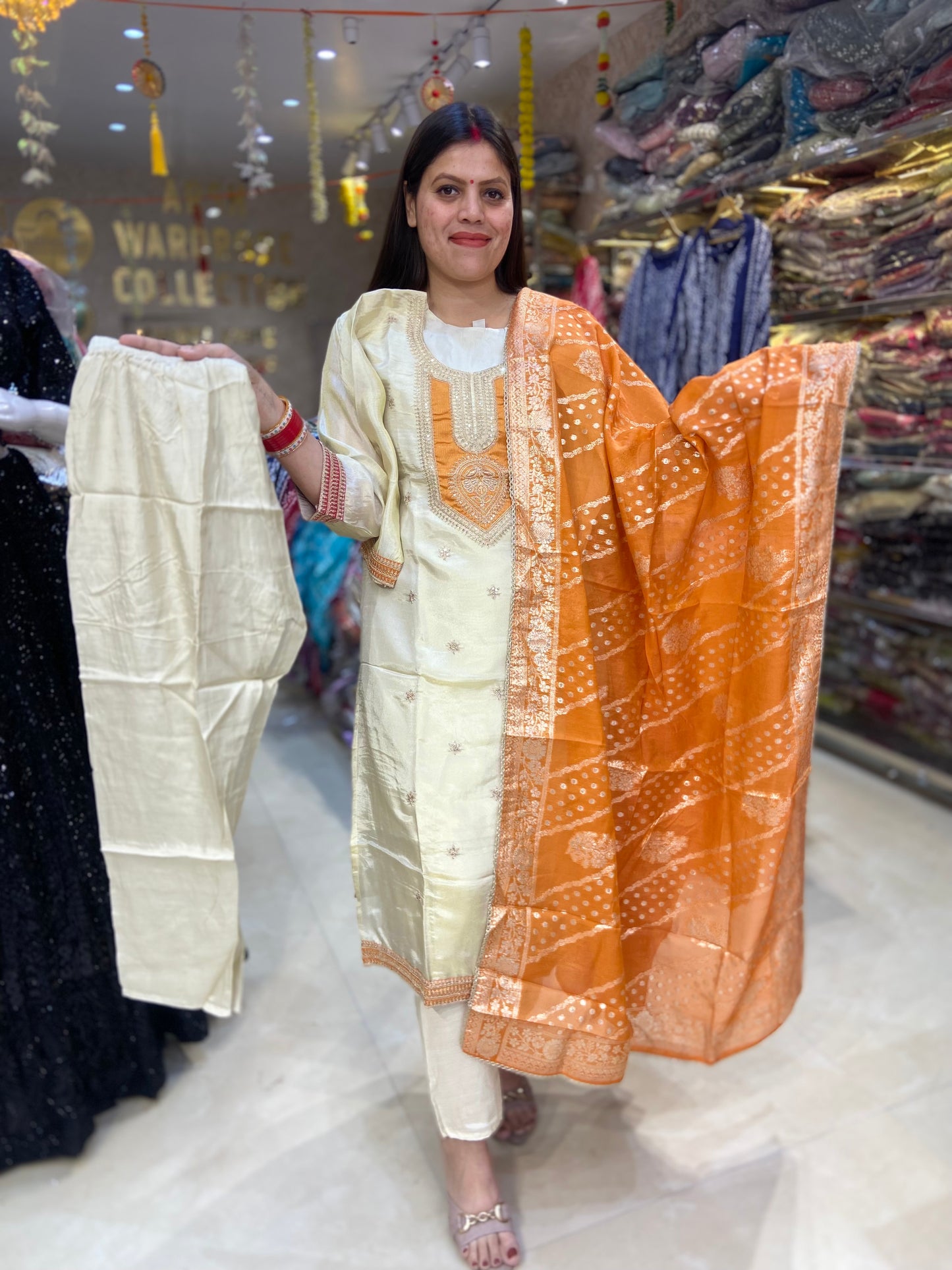 IVORY DUAL SHADE RUSSIAN SILK SUIT