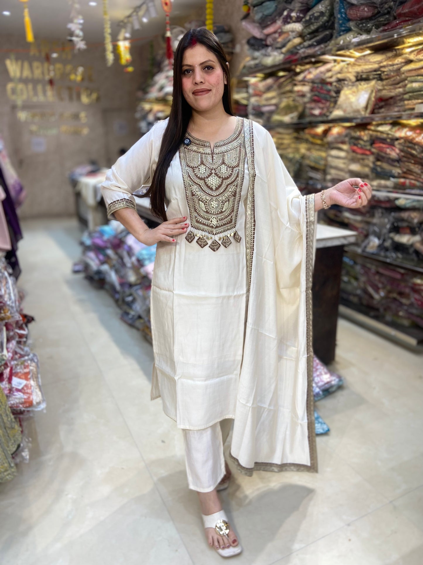 PREMIUM RASHIAN SILK NECK DUEL DESIGN SUIT